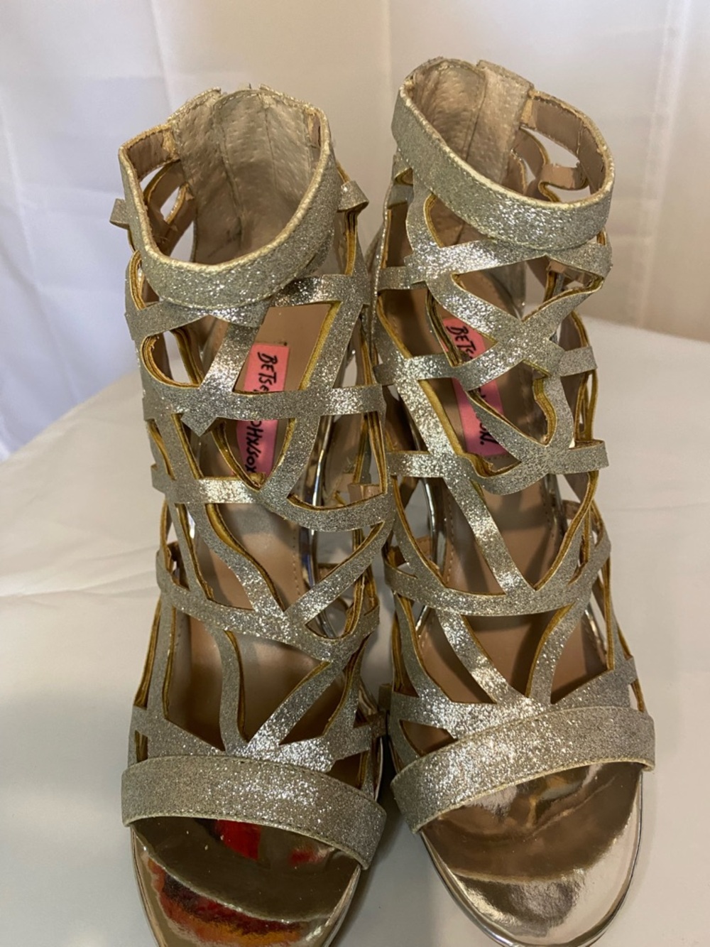 Women’s Vintage Betsey Johnson Gold & Silver Glitter Cutout Cage Heels Size 7.5